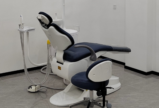 道縣雅爾康口腔醫(yī)院營(yíng)業(yè)時(shí)間