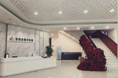 专门医生团队筑牢技术根基​