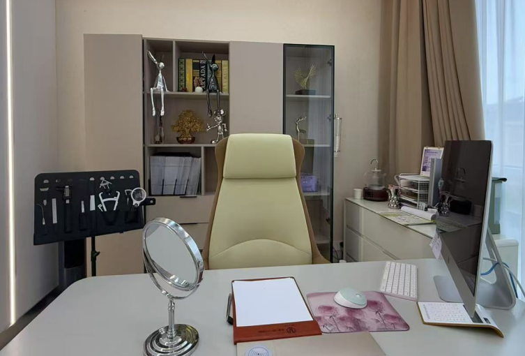 朱麗梅醫(yī)生的專(zhuān)門(mén)背景