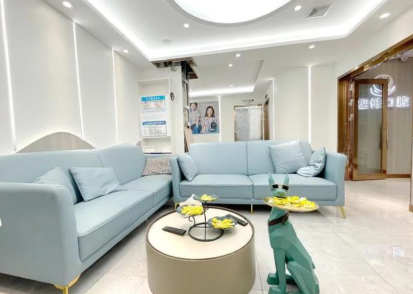 同城排名3口腔醫(yī)院橫向?qū)Ρ龋菏ソ】谇粌?yōu)勢(shì)解析