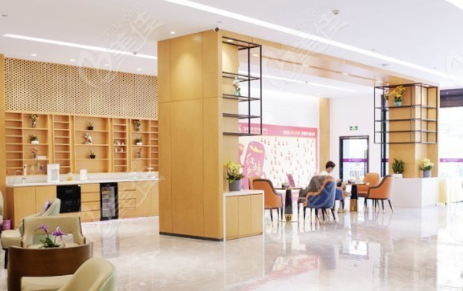 深圳港龙妇产医院美容科电话